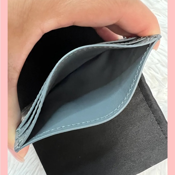 ❌SOLD❌AUTHENTIC VERSACE CROC EMBOSSED GRECA GODDESS CARD HOLDER GRAY - NEW - Picture 4 of 8